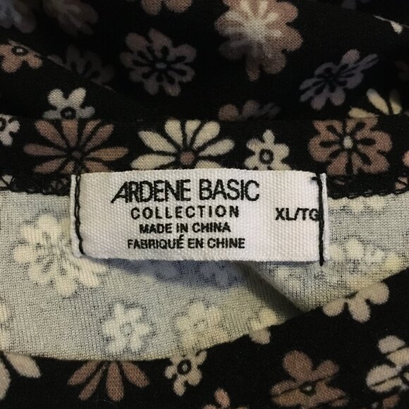 Soft and Sexy Daisy Crewneck Tank Top - Picture 7 of 13